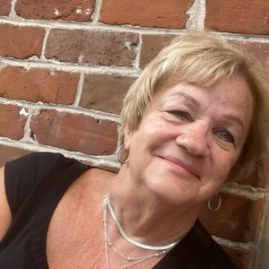 Meet your Posher, Sheryl